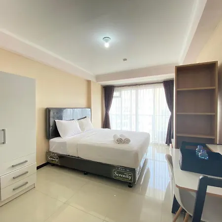 Sunnyside Studio Room At Apartment Gateway Pasteur Near Exit Toll Pasteur By Travelio